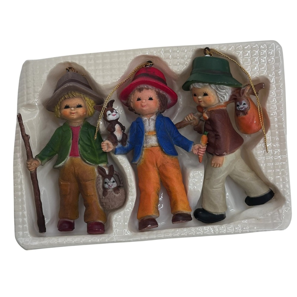 3in Vintage Hand Painted Decorative Hard Plastic Figurines Made In‎ Hong Kong